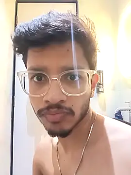 skinnyyyyyyyyy online show from November 10, 2025, 4:11 am