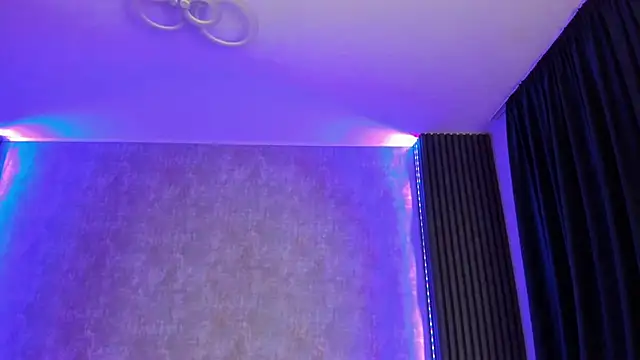 Snapshot of Milla_Heart chatting on March 16, 2025, 5:36 am Milla Heart online show from March 16, 2025, 5:36 am