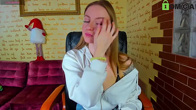 alexa glory online show from December 15, 2025, 12:09 pm