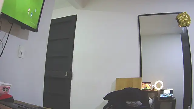 Snapshot of bruce_bigg chatting on September 27, 2025, 8:25 pm bruce bigg online show from September 27, 2025, 8:25 pm