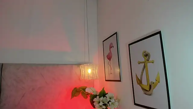 naomiii   online show from March 21, 2026, 11:37 am