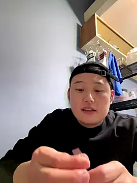 Snapshot of tuki_fu chatting on January 12, 2026, 1:27 pm tuki fu online show from January 12, 2026, 1:27 pm