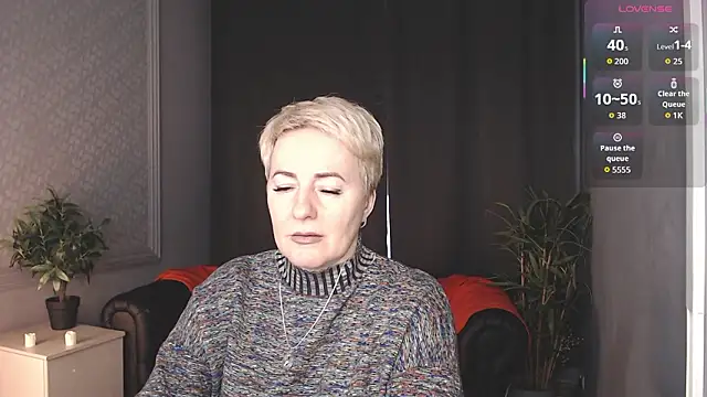 Snapshot of Nika_Smit chatting on January 16, 2026, 9:24 am Nika Smit online show from January 16, 2026, 9:24 am