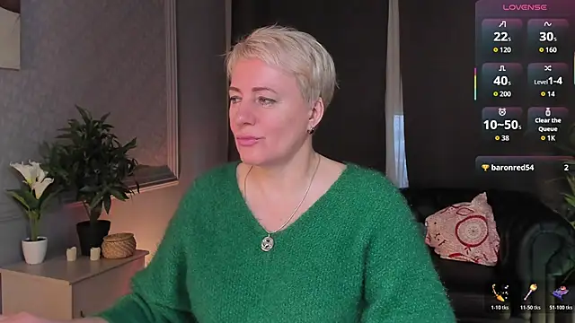 Snapshot of Nika_Smit chatting on February 22, 2026, 6:02 am Nika Smit online show from February 22, 2026, 6:02 am