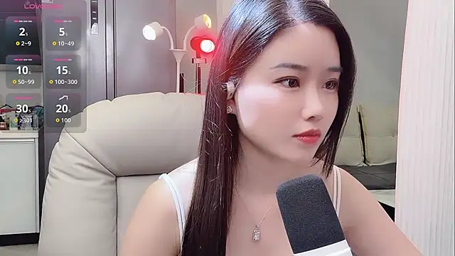 Snapshot of yoyo520- chatting on November 9, 2025, 6:28 pm yoyo520- online show from November 9, 2025, 6:28 pm