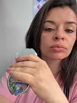 NATHALIA-28  online show from December 4, 2025, 12:03 pm