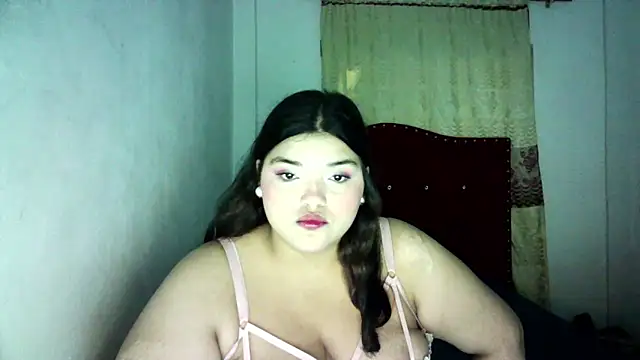 Snapshot of kira_vegaa chatting on January 23, 2025, 2:23 am kira vegaa online show from January 23, 2025, 2:23 am