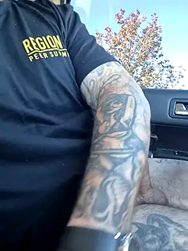 Snapshot of dadbod1178 chatting on November 3, 2025, 3:24 pm dadbod1178 online show from November 3, 2025, 3:24 pm