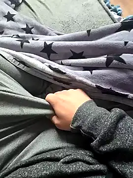 Snapshot of lapa525 chatting on December 3, 2024, 10:50 am lapa525 online show from December 3, 2024, 10:50 am