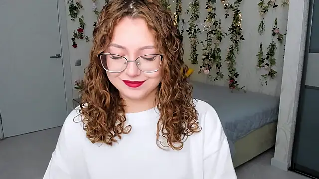 Snapshot of SereneFlame chatting on October 14, 2025, 4:08 pm SereneFlame online show from October 14, 2025, 4:08 pm