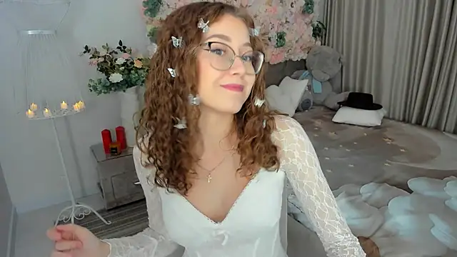 Snapshot of SereneFlame chatting on October 24, 2025, 4:03 pm SereneFlame online show from October 24, 2025, 4:03 pm