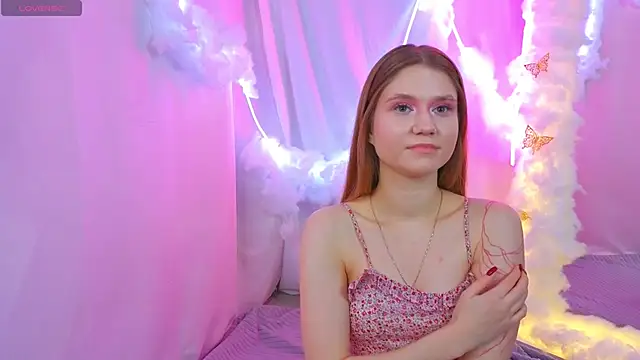 AlisiaSpinnet  online show from November 6, 2025, 3:57 pm