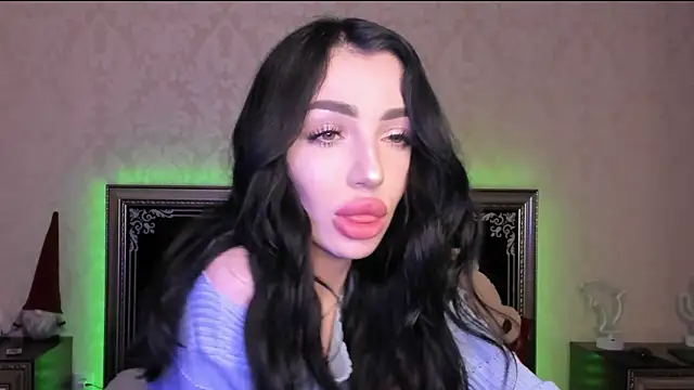 NancyLovee  online show from March 20, 2025, 9:46 pm