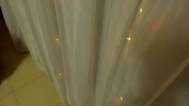 Snapshot of EMMAPARISS chatting on March 12, 2025, 3:13 am EMMAPARISS online show from March 12, 2025, 3:13 am