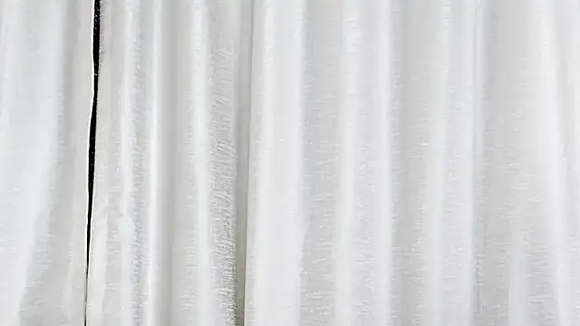 LexyRobert online show from February 4, 2025, 8:17 pm