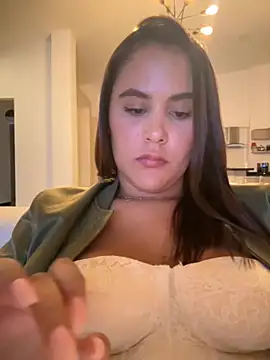 LexyRobert online show from September 27, 2025, 1:32 am