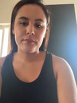 LexyRobert online show from October 6, 2025, 9:23 pm