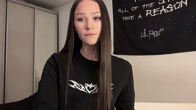 Snapshot of ur_molly chatting on February 25, 2026, 3:32 pm ur molly online show from February 25, 2026, 3:32 pm