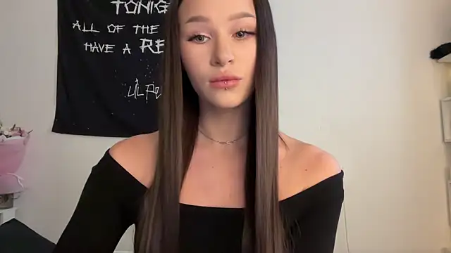 Snapshot of ur_molly chatting on March 7, 2026, 4:53 am ur molly online show from March 7, 2026, 4:53 am