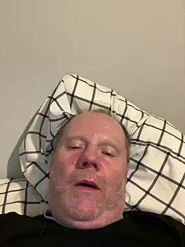 Snapshot of masterjerseyjoe chatting on December 31, 2024, 8:15 am masterjerseyjoe online show from December 31, 2024, 8:15 am