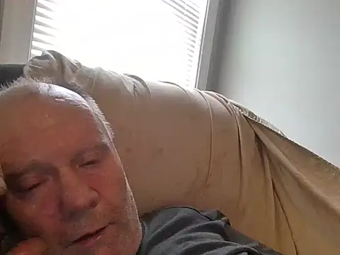 Snapshot of masterjerseyjoe chatting on February 20, 2025, 3:19 pm masterjerseyjoe online show from February 20, 2025, 3:19 pm