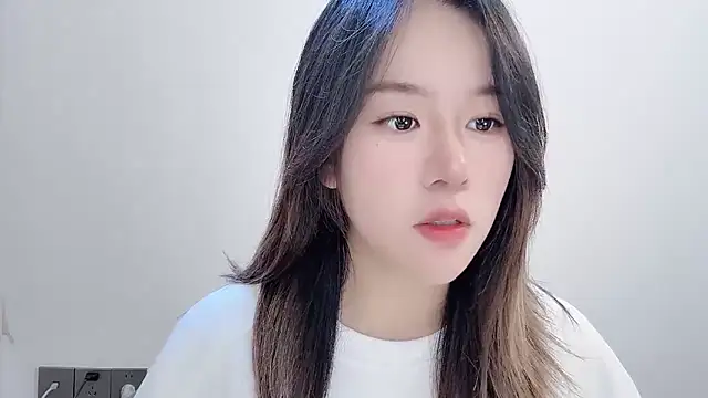 Snapshot of chloe-01 chatting on November 18, 2025, 4:06 am chloe-01 online show from November 18, 2025, 4:06 am