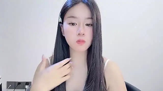 Snapshot of chloe-01 chatting on December 4, 2025, 3:38 am chloe-01 online show from December 4, 2025, 3:38 am