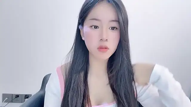 Snapshot of chloe-01 chatting on December 20, 2025, 6:31 am chloe-01 online show from December 20, 2025, 6:31 am