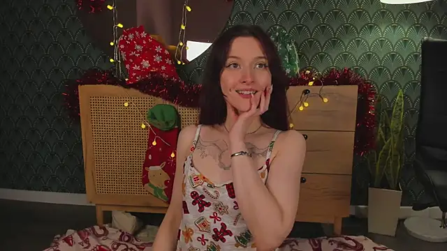 J Hunter  online show from December 24, 2024, 1:39 pm