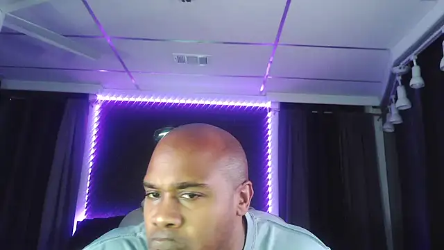 Dcrush17 online show from December 12, 2024, 11:58 pm