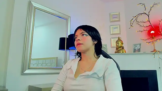 NattashaHotson online show from January 8, 2025, 10:15 am