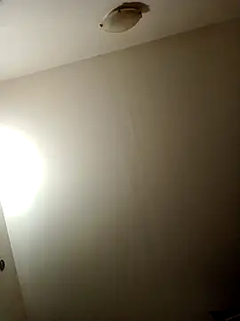 Snapshot of Virgin_Pussy_Love chatting on December 15, 2025, 2:21 pm Virgin Pussy Love online show from December 15, 2025, 2:21 pm