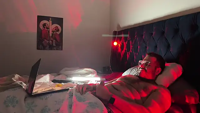 Snapshot of bearcloudcomputa chatting on December 28, 2024, 10:47 am bearcloudcomputa online show from December 28, 2024, 10:47 am