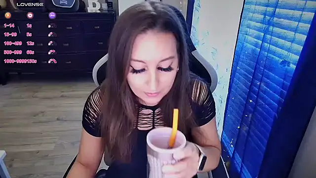 Brooklyn Bee online show from October 31, 2025, 7:59 pm