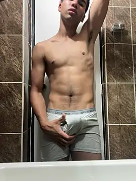 Snapshot of andy_0018 chatting on January 29, 2025, 9:39 pm andy 0018 online show from January 29, 2025, 9:39 pm