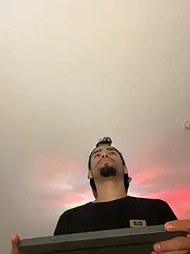 Snapshot of andy_0018 chatting on January 11, 2026, 8:14 pm andy 0018 online show from January 11, 2026, 8:14 pm