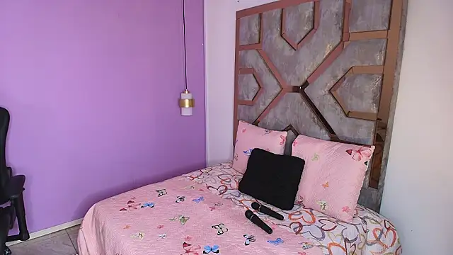 Snapshot of BRITHANY_SPARK chatting on February 4, 2026, 3:34 am BRITHANY SPARK online show from February 4, 2026, 3:34 am