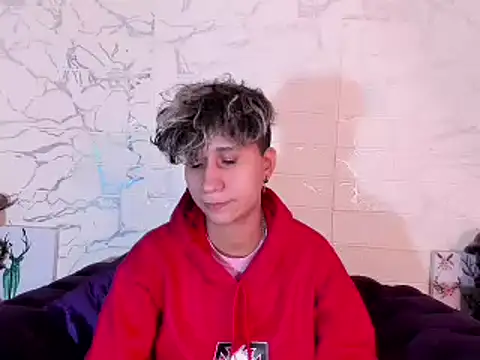 Im Milan Rs online show from March 15, 2025, 2:03 am