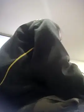 Snapshot of jeremiabello chatting on March 6, 2026, 11:50 am jeremiabello online show from March 6, 2026, 11:50 am