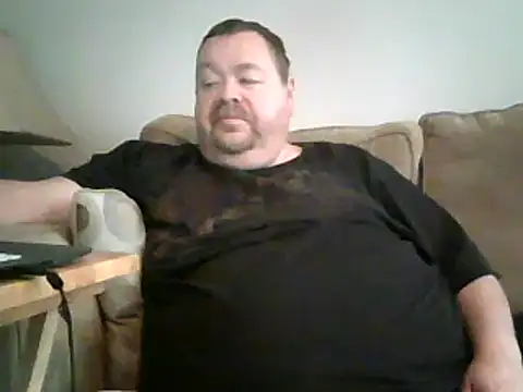 Snapshot of hitman_35 chatting on January 31, 2025, 10:42 pm hitman 35 online show from January 31, 2025, 10:42 pm