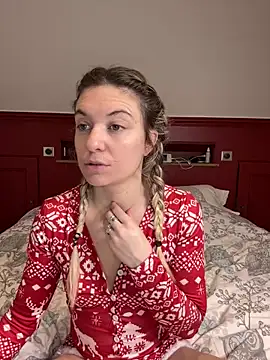 carlaaa online show from December 14, 2025, 10:25 pm