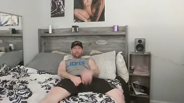 Edward LongCock online show from December 22, 2024, 3:11 pm