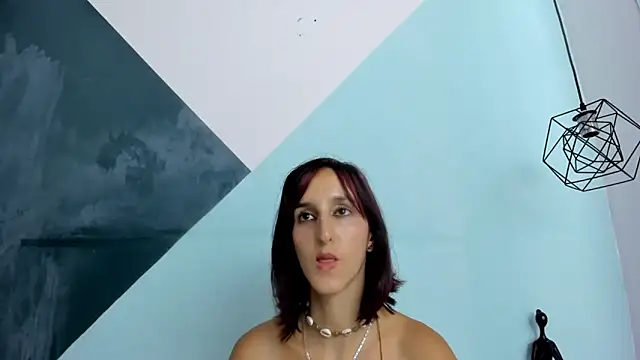 Snapshot of Ambar_Roux_ chatting on January 7, 2025, 7:59 pm Ambar Roux online show from January 7, 2025, 7:59 pm