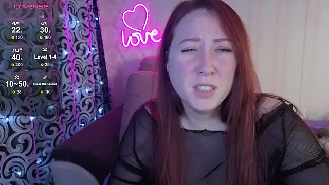 Snapshot of KellyCrystall chatting on December 21, 2025, 7:15 am KellyCrystall online show from December 21, 2025, 7:15 am