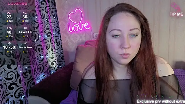 Snapshot of KellyCrystall chatting on January 15, 2026, 5:45 am KellyCrystall online show from January 15, 2026, 5:45 am