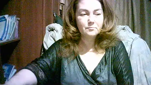 Madame-Butterfly online show from November 13, 2025, 10:30 pm