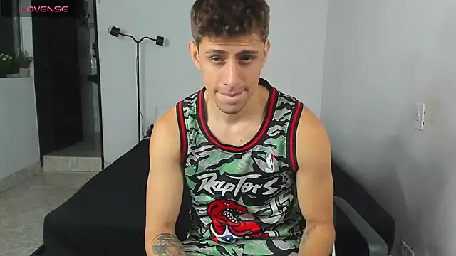 Jasperjoness online show from October 28, 2025, 9:24 am