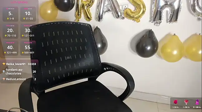 Reika 01 online show from December 22, 2024, 6:06 am