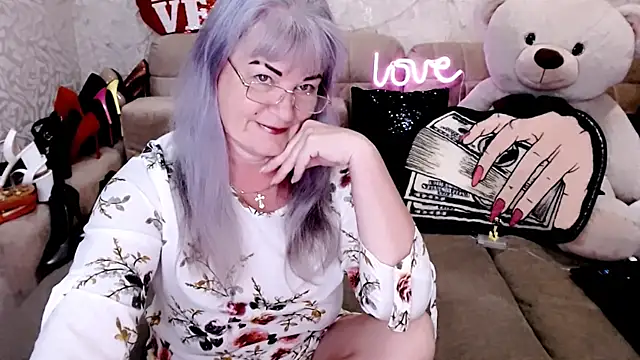 Snapshot of SiberiabBerry chatting on May 8, 2026, 1:55 am SiberiabBerry online show from May 8, 2026, 1:55 am
