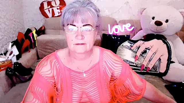 Snapshot of SiberiabBerry chatting on May 10, 2026, 2:06 am SiberiabBerry online show from May 10, 2026, 2:06 am